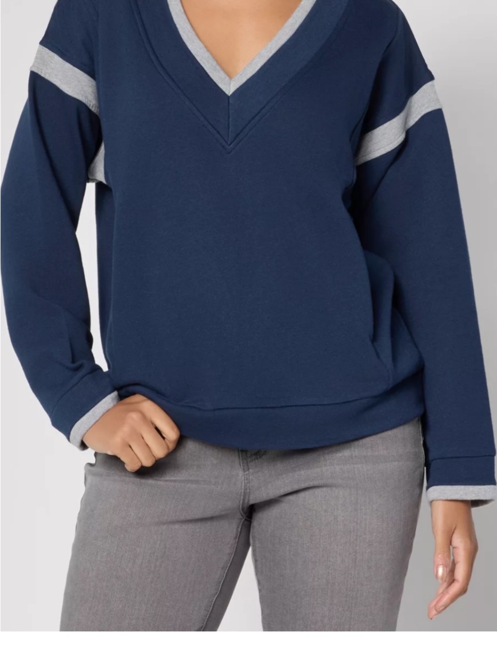M.STUDIO Navy V-Neck Sweater with Light Gray Trim